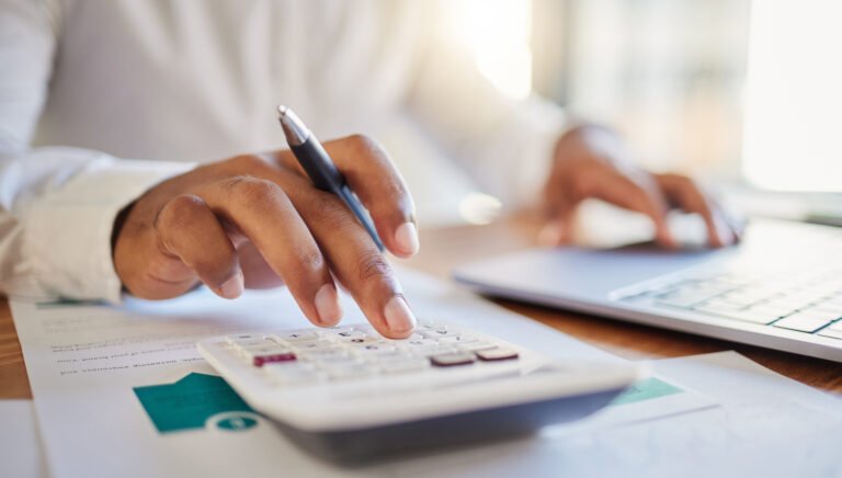 Why combine your business banking, accounting and tax?
