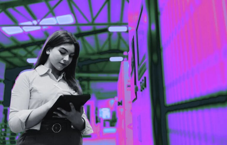Workers Are Becoming AI Managers, Without Pay Raise, Promotion