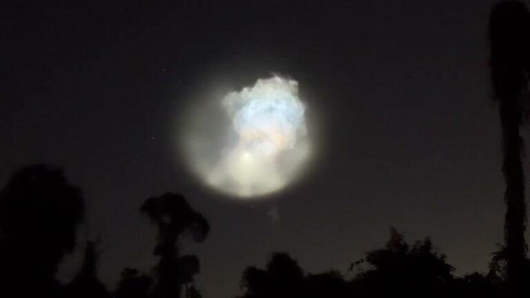 SpaceX CRS-35 Jellyfish Launch With ISS!