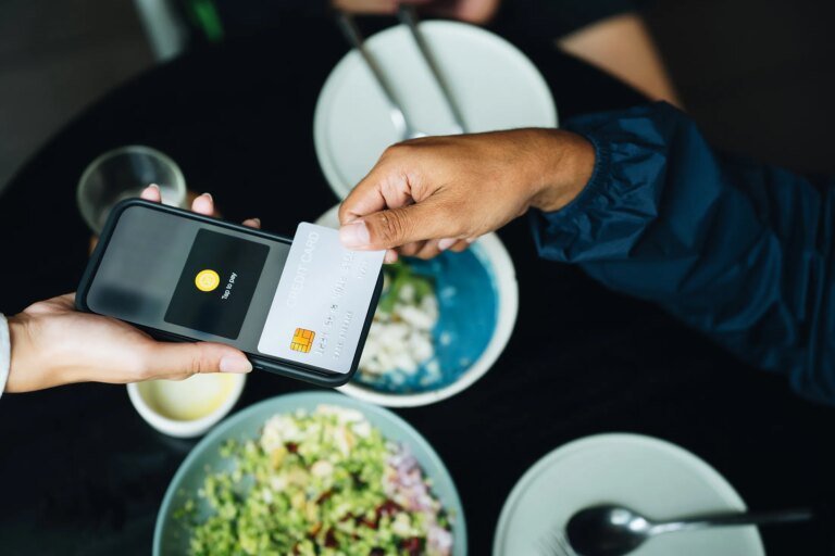 5 Things to Ask a Credit Card Processor Before Signing a Contract